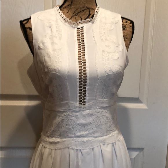 LAST ONE๐ธwhite maxi dress - Picture 5 of 8